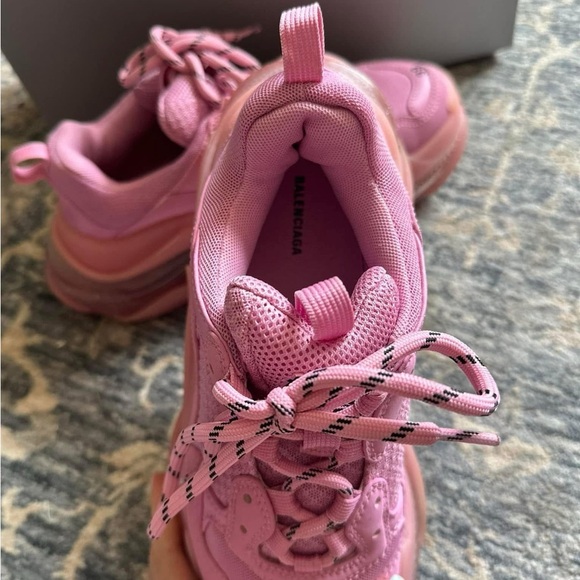 BALENCIAGA 100% authentic Pink Triple S Clear Sole chunky Sneakers size 39 women - Picture 5 of 7